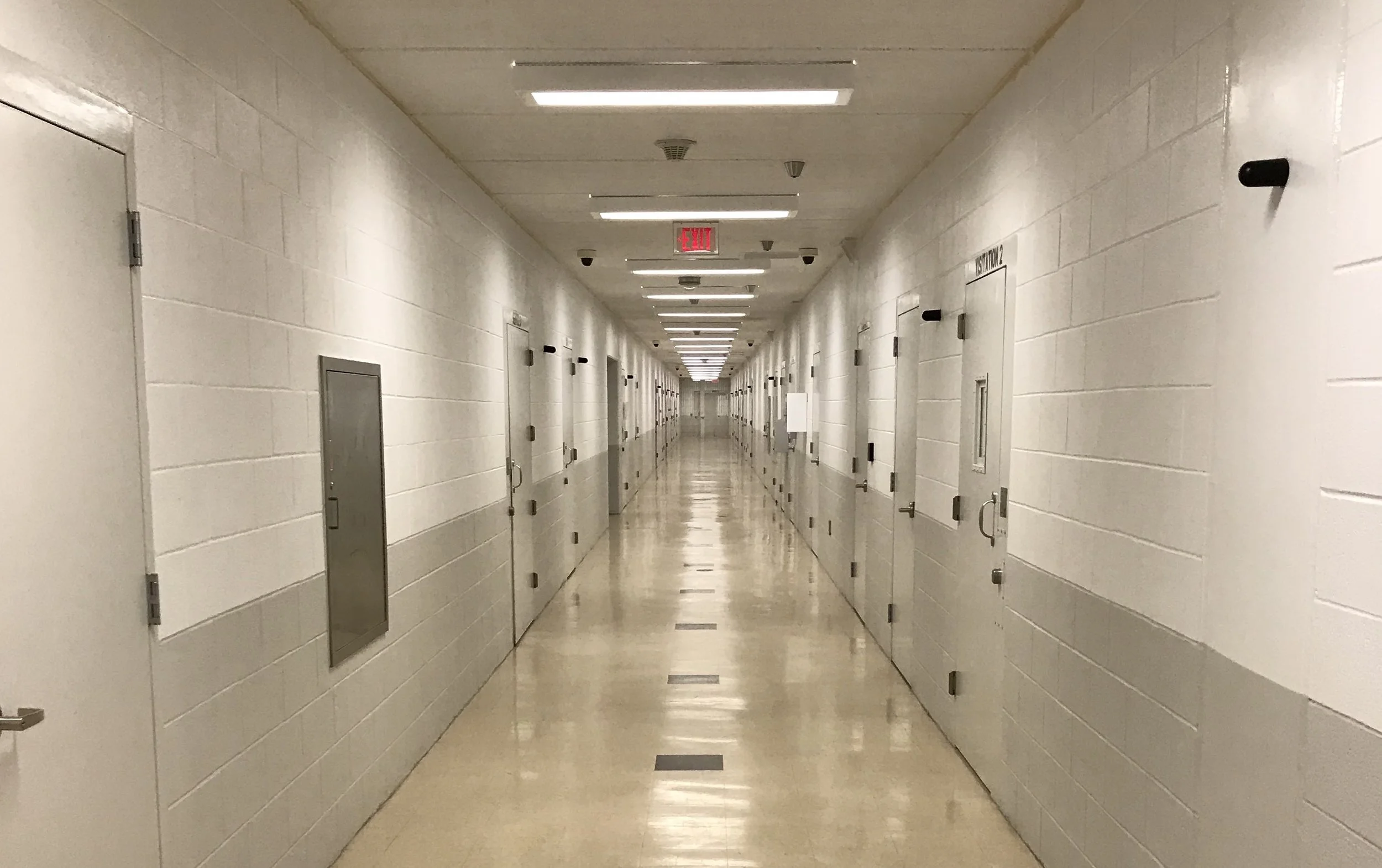 The ASH Brain Health System Redesign team visited Steering Committee member Sheriff Dennis Wilson at the Limestone County Jail to observe and learn more about the mental health needs of rural communities, law enforcement, jails, and the people that they serve.